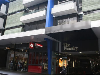 Anchor On Collins Sapphire - Darwin Holiday 51