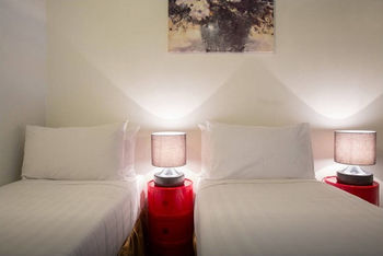 Anchor On Collins Sapphire - Darwin Holiday 58