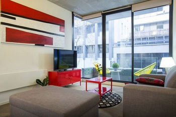 Anchor On Collins Sapphire - Darwin Holiday 67