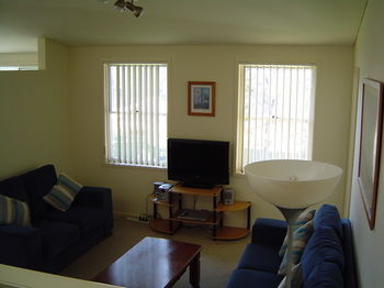 Breeze In Mollymook - Darwin Holiday 8