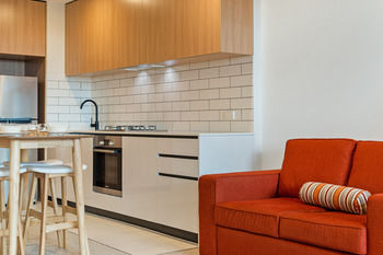 Bayside Towers Serviced Apartments - Darwin Holiday 5