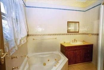 The Hidden Gem - Darwin Holiday 17