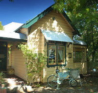 Leura Lady - Darwin Holiday