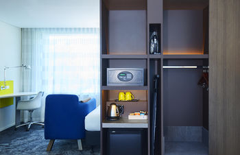 Holiday Inn Express Sydney Macquarie Park - Darwin Holiday 12