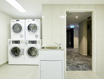 Holiday Inn Express Sydney Macquarie Park - Darwin Holiday 25