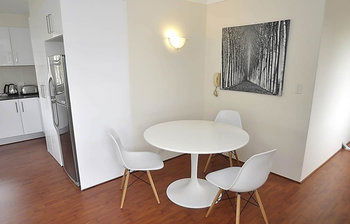 Balmain 1 Mont Furnished Apartment - Darwin Holiday 2