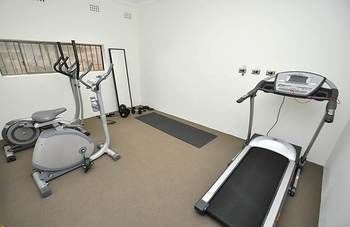 Balmain 3 Mont Furnished Apartment - Darwin Holiday 1