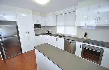 Balmain 3 Mont Furnished Apartment - Darwin Holiday 4