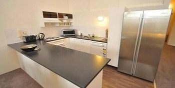 Camperdown 517 MIS Furnished Apartment - Darwin Holiday 4