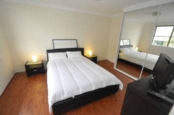 Balmain 2 Mont Furnished Apartment - Darwin Holiday 4