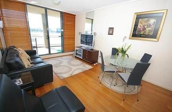 Homebush 70 Ben Furnished Apartment - Darwin Holiday 6