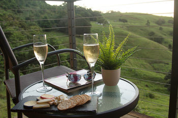 Top Of The Hill - Darwin Holiday 10