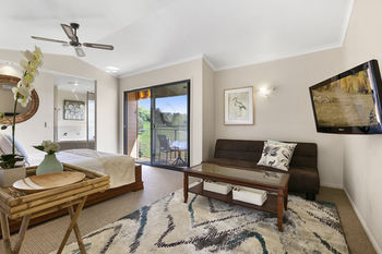 Top Of The Hill - Darwin Holiday 13