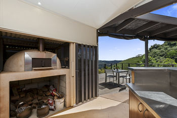 Top Of The Hill - Darwin Holiday 20