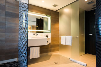 Pullman Sydney Airport - Darwin Holiday 25