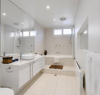 UrbanMinder  Margeaux - Darwin Holiday