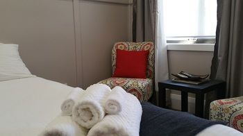 Coppers Hill Private Accommodation - Darwin Holiday 11