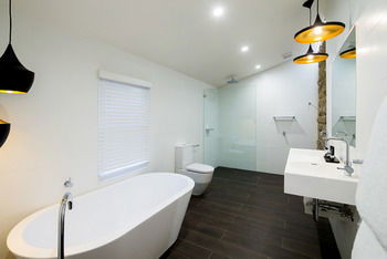 The Residences Centennial Park - Darwin Holiday 4