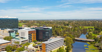 Meriton Serviced Apartments Church Street - Darwin Holiday 3