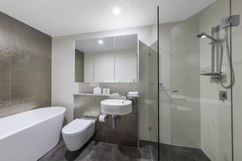 Meriton Serviced Apartments Church Street - Darwin Holiday 10