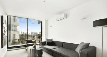 St Kilda Views - Darwin Holiday 6