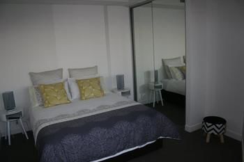 Apartment On King Street - Darwin Holiday 3