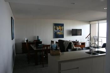 Apartment On King Street - Darwin Holiday 12