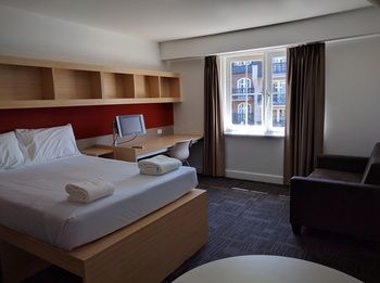 RMIT Village - Darwin Holiday 21