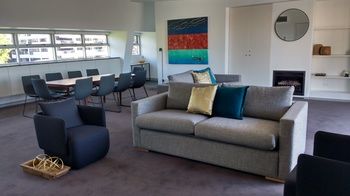 Sydney East Luxury Apartment - Darwin Holiday 1