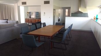 Sydney East Luxury Apartment - Darwin Holiday 4