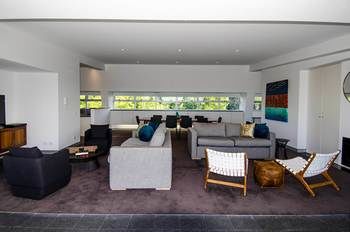 Sydney East Luxury Apartment - Darwin Holiday 13
