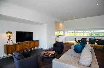 Sydney East Luxury Apartment - Darwin Holiday 16