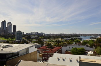 Sydney East Luxury Apartment - Darwin Holiday 19
