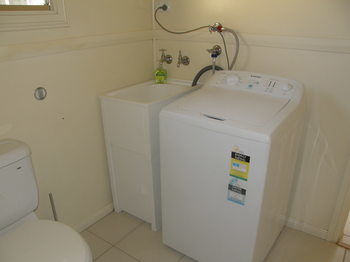 37 Queen Gloucester - Darwin Holiday 17