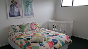 Zebula Gloucester - Darwin Holiday 9