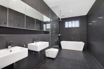 Zebula Gloucester - Darwin Holiday 13