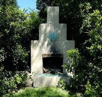 Pebbles at Mudjimba Beach - Darwin Holiday