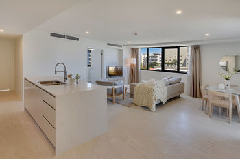 Breeze Mooloolaba - Darwin Holiday 7