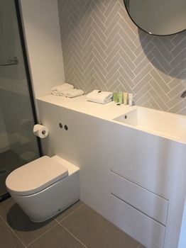 Apartments Melbourne Domain - CBD Lofts - Darwin Holiday 39