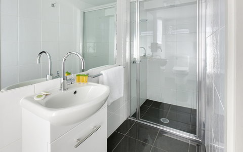 BEST WESTERN Tall Trees Canberra - Darwin Holiday 2