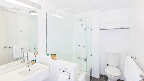 BEST WESTERN Tall Trees Canberra - Darwin Holiday 5