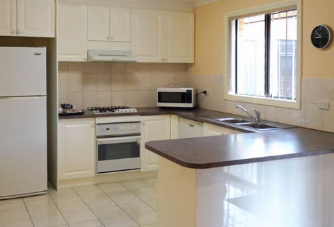 BEST WESTERN Fawkner Airport Motor Inn And Serviced Apartments - Darwin Holiday 4