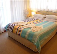 Alice Beside the Sea - Darwin Holiday