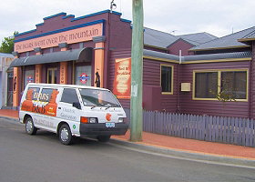 Bears Went Over The Mountain - Darwin Holiday 0