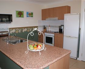 Eloura Luxury Self-Contained Bed & Breakfast Accommodation - Darwin Holiday 3