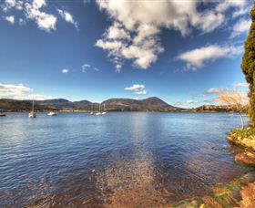 Waterside Accommodation - Derwent Vista - Darwin Holiday 5