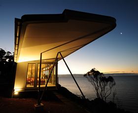 Winged House - The - Darwin Holiday 0