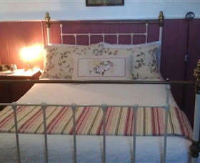 Touchwood Cottages & Craft Gallery & Cafe - Darwin Holiday 3