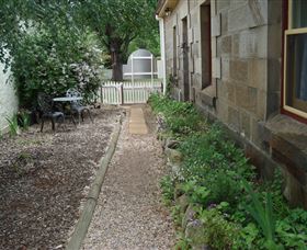 Christopher Hall's Colonial Accommodation - Darwin Holiday 2