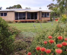 Beach And Boat Accommodation - Darwin Holiday 0
